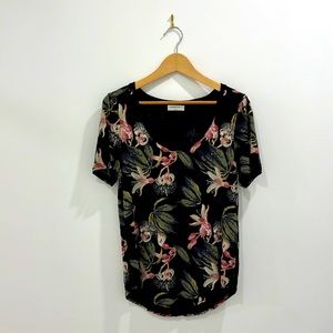 Babaton Aritzia t-shirt